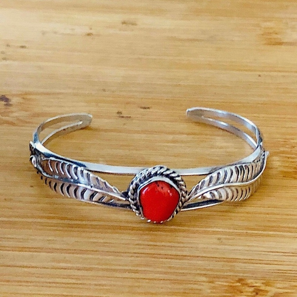 $89  Signed Native American Sterling Silver Vintage Estate Cuff